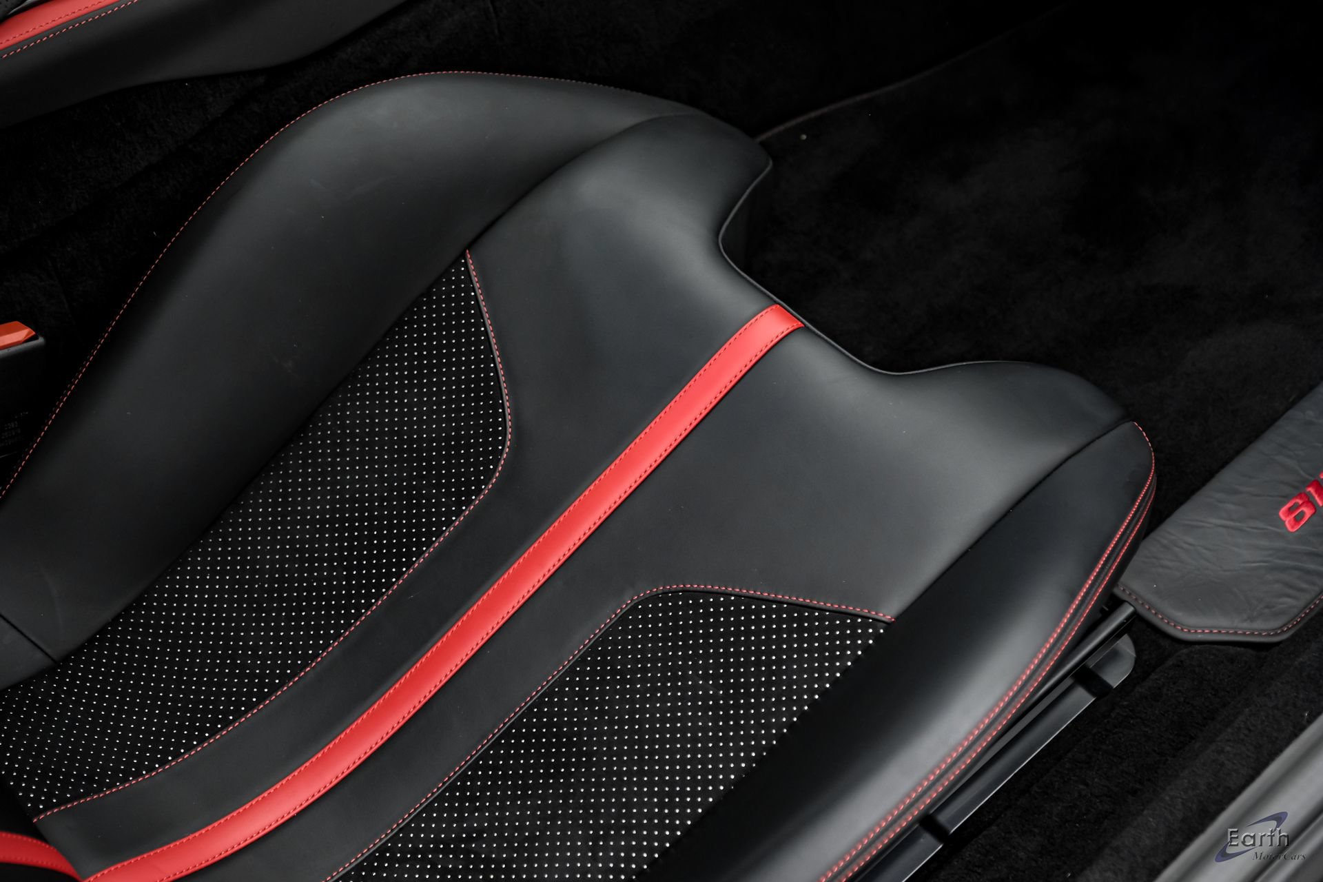 Used 2019 Ferrari 812 Superfast RWD image 64