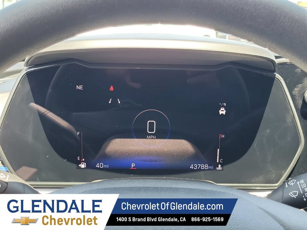 Certified 2025 Chevrolet Trax LT FWD image 32