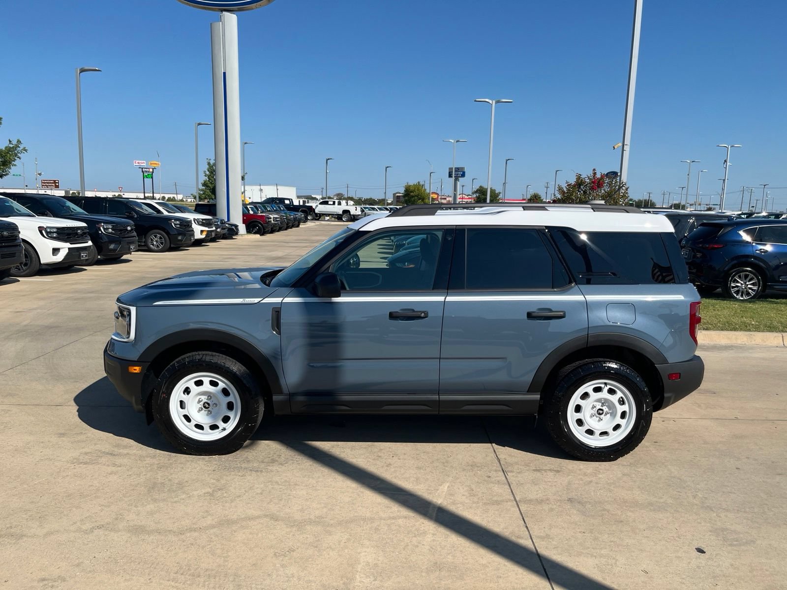 New 2026 Ford Bronco Sport Heritage w/ Convenience Package AWD/4WD image 2