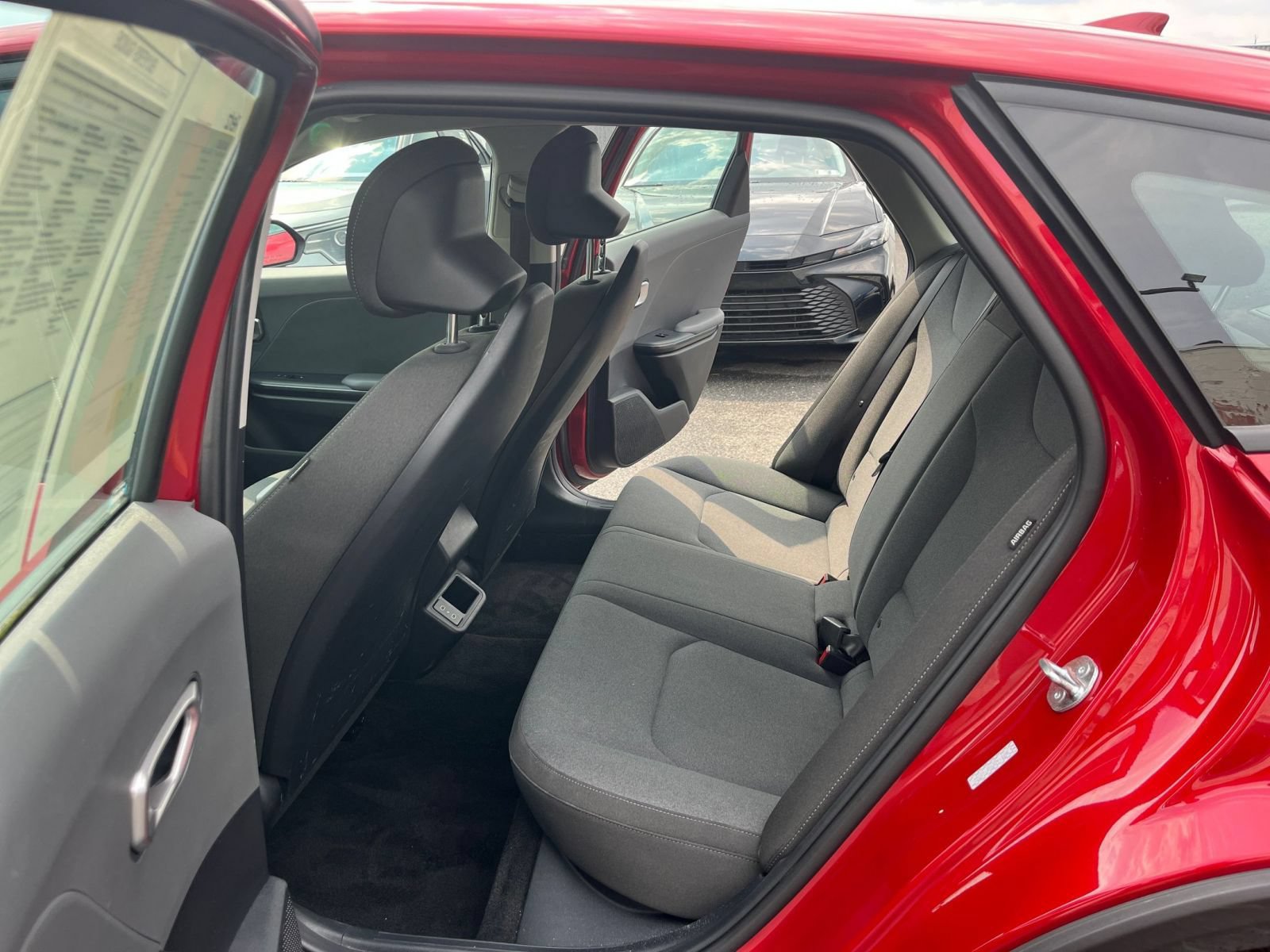 Used 2025 Kia K4 FWD image 26