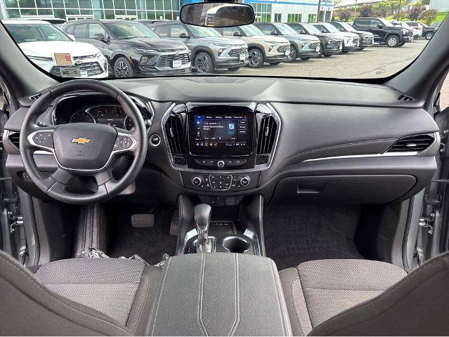 Used 2023 Chevrolet Traverse LT FWD image 9