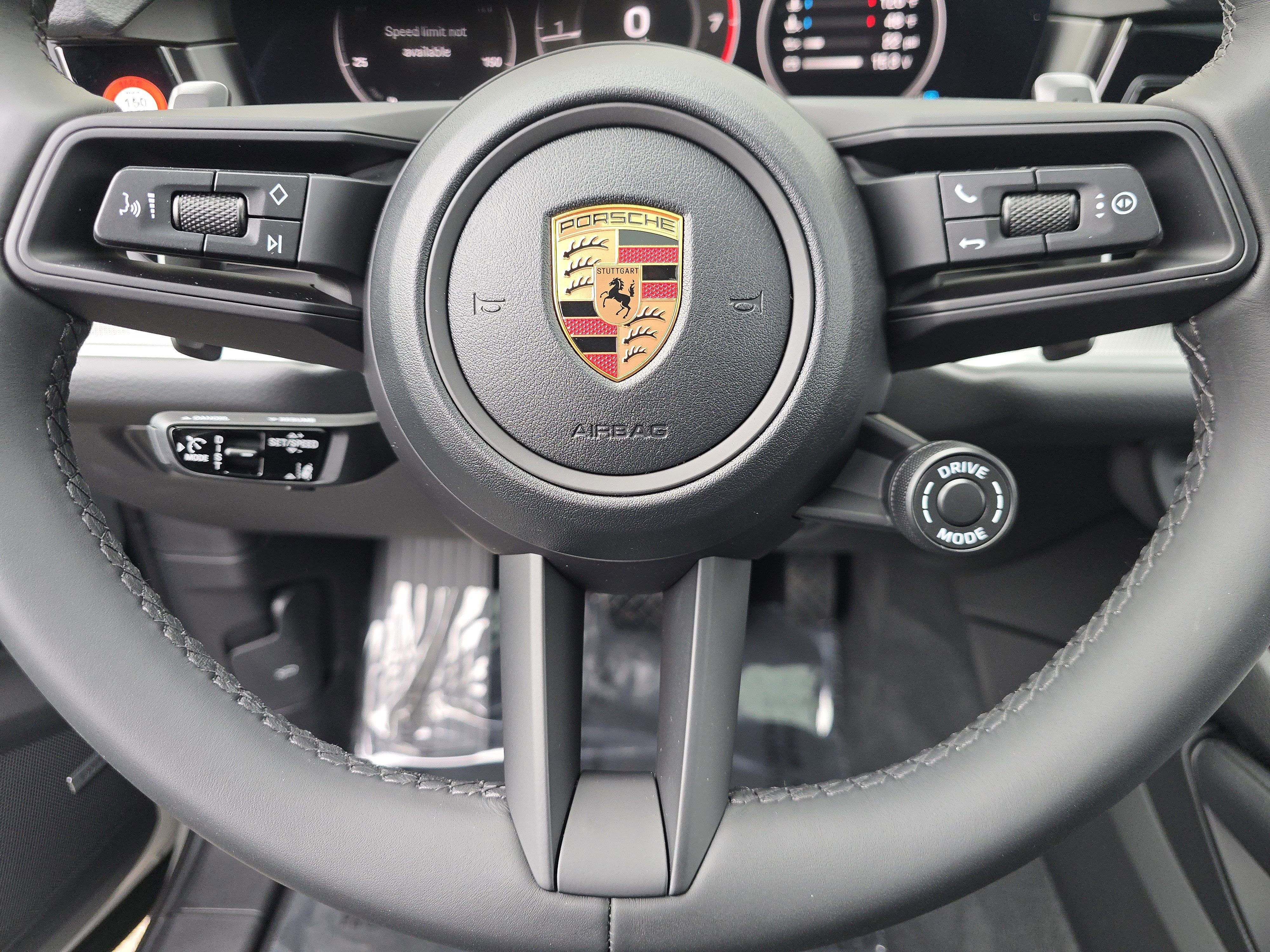 New 2026 Porsche Cayenne Coupe image 18