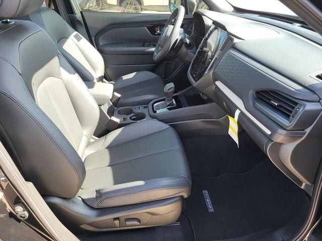 Used 2025 Subaru Forester Limited AWD/4WD image 9