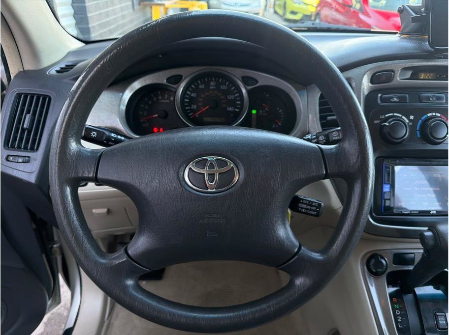 Used 2002 Toyota Highlander 4WD V6 image 14