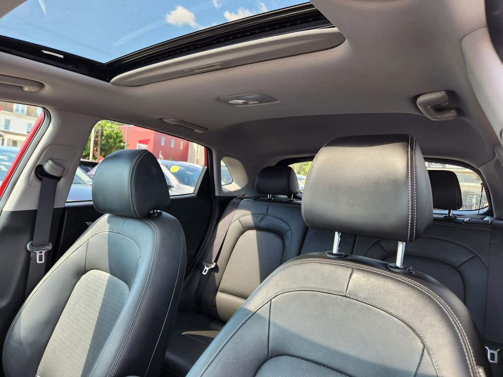 Used 2019 Hyundai Kona Ultimate AWD/4WD image 12