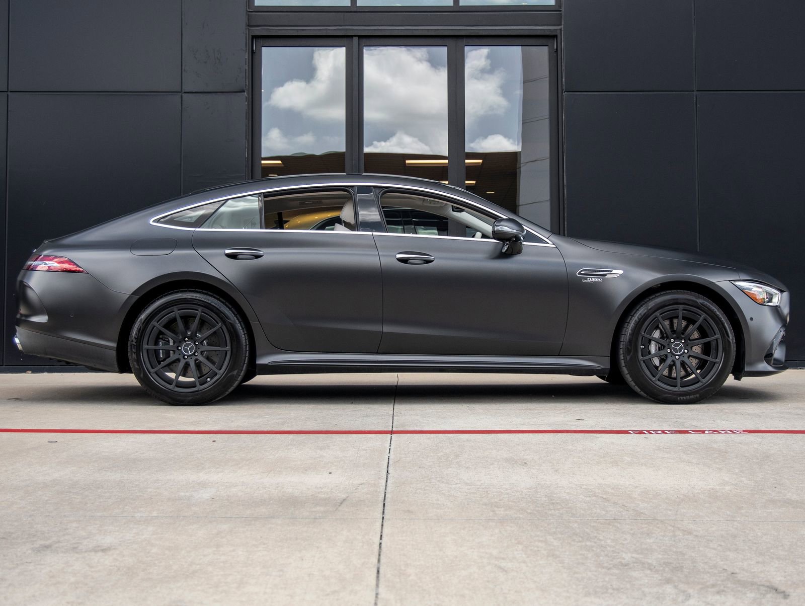 Used 2023 Mercedes-Benz AMG GT 43 image 10