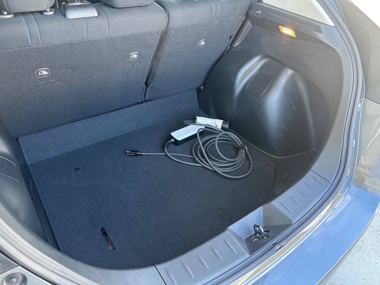 Used 2025 Nissan Leaf S FWD image 17