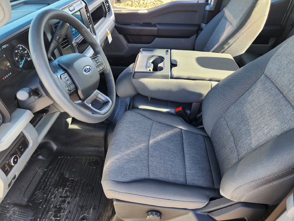 New 2026 Ford F250 XL w/ XL Chrome Package AWD/4WD image 13