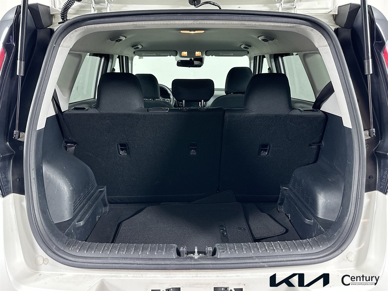 Certified 2023 Kia Soul LX FWD image 23