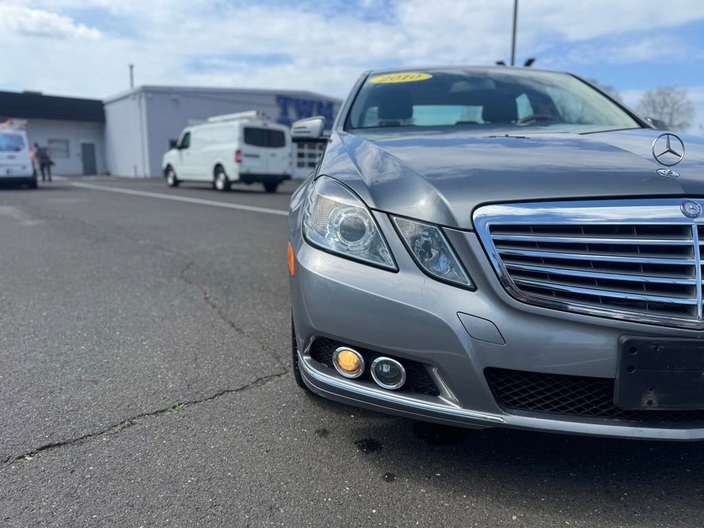 Used 2010 Mercedes-Benz E 350 4MATIC Sedan image 11