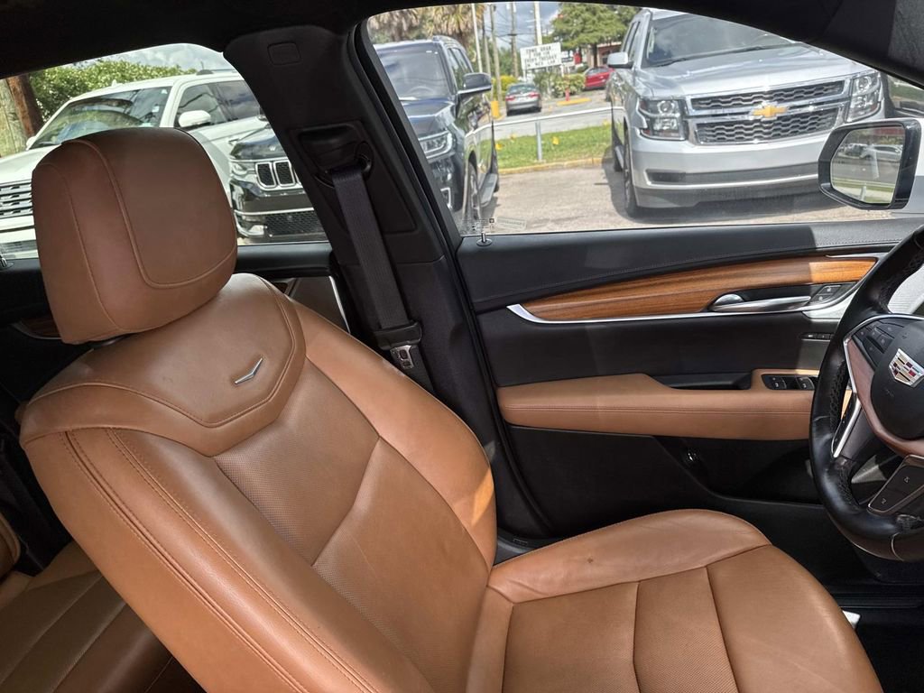 Used 2021 Cadillac XT5 Premium Luxury FWD image 13