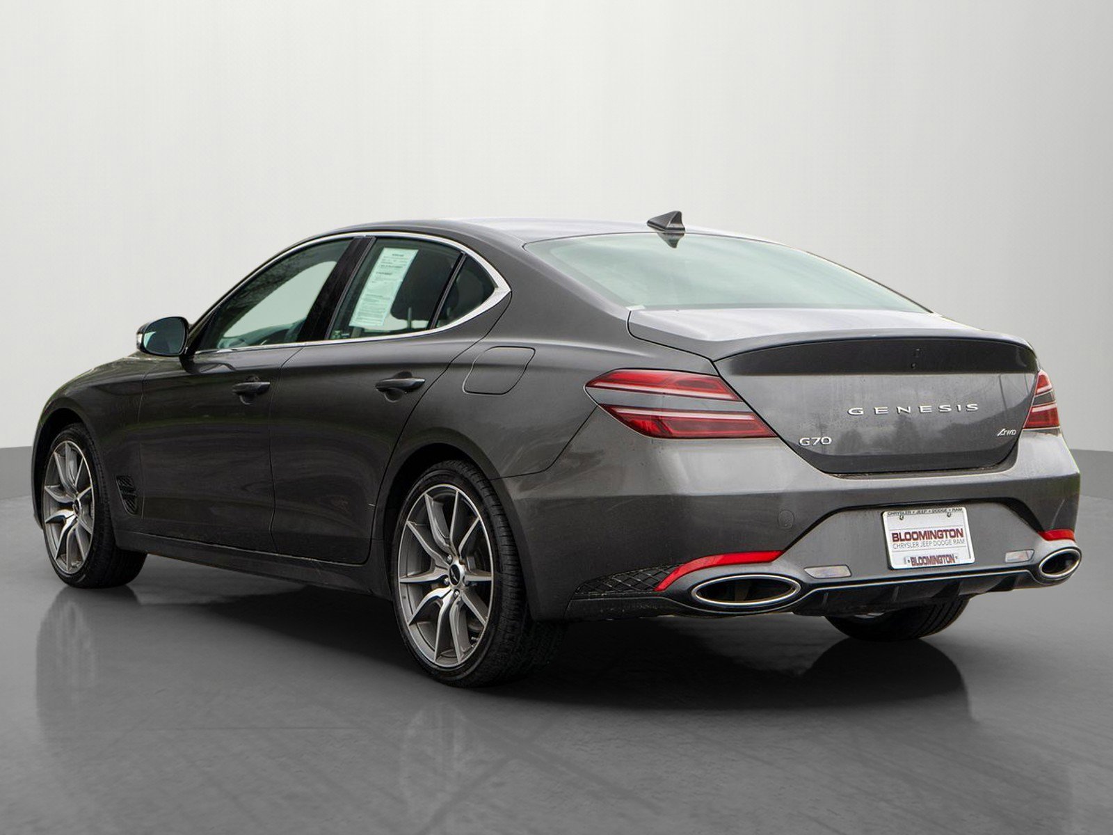 Used 2025 Genesis G70 2.5T AWD/4WD image 5