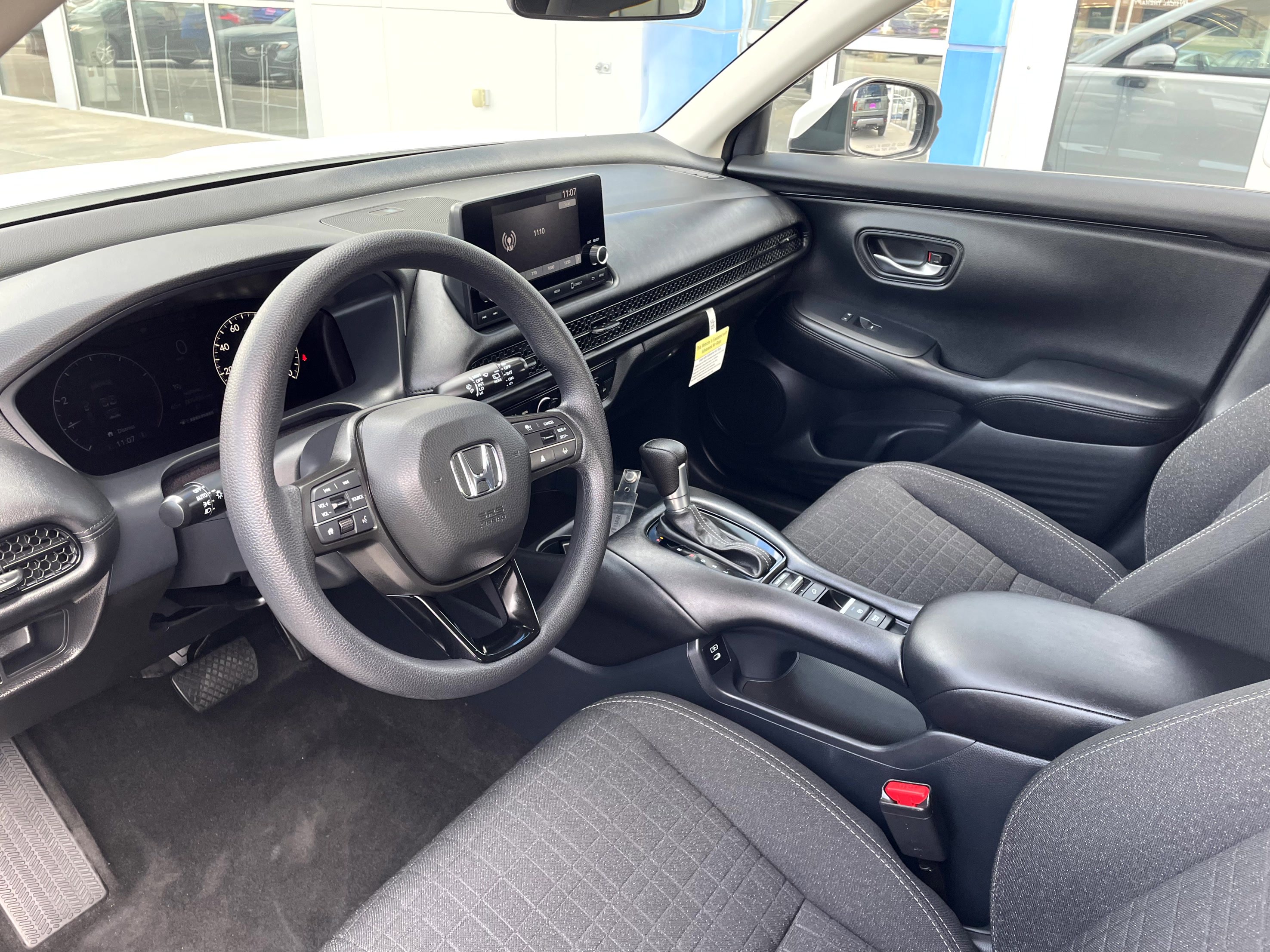Certified 2025 Honda HR-V LX image 12