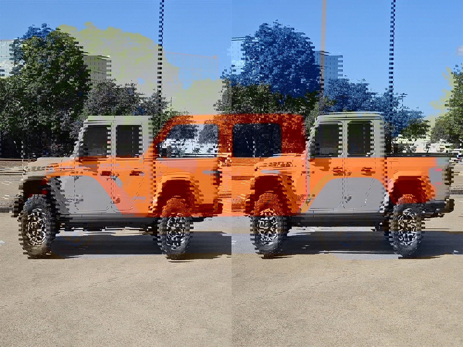 New 2025 Jeep Gladiator Rubicon w/ Convenience Group image 3