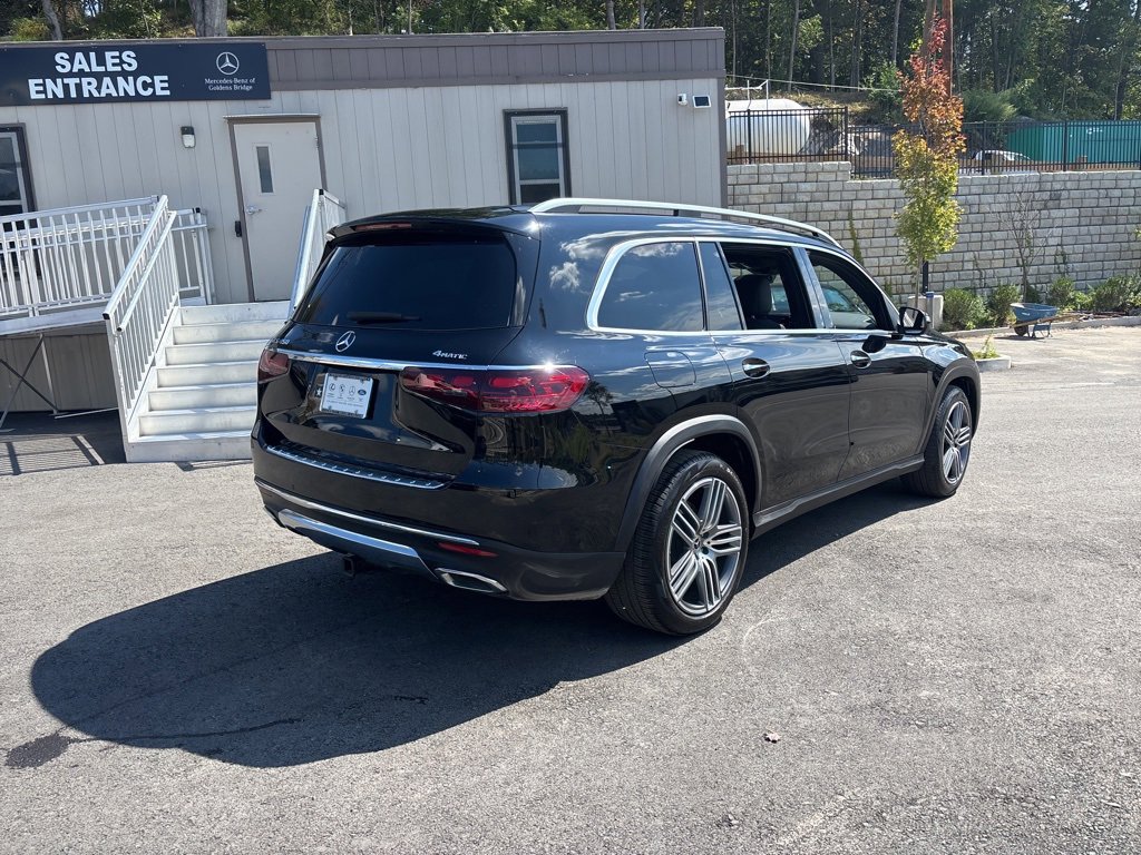 Used 2025 Mercedes-Benz GLS 450 4MATIC image 5