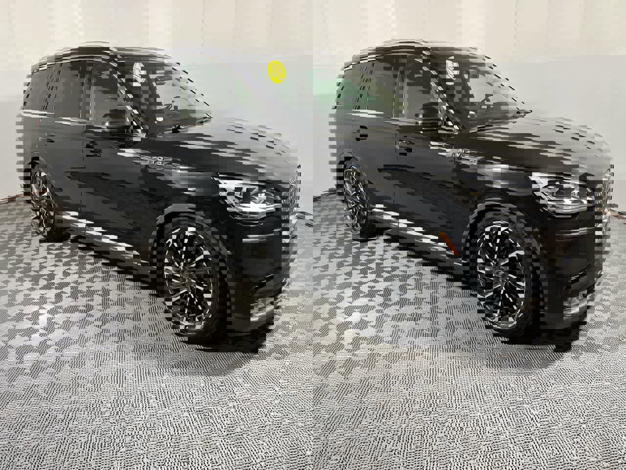 Used 2020 Lincoln Aviator Reserve w/ Equipment Group 202A AWD/4WD image 2