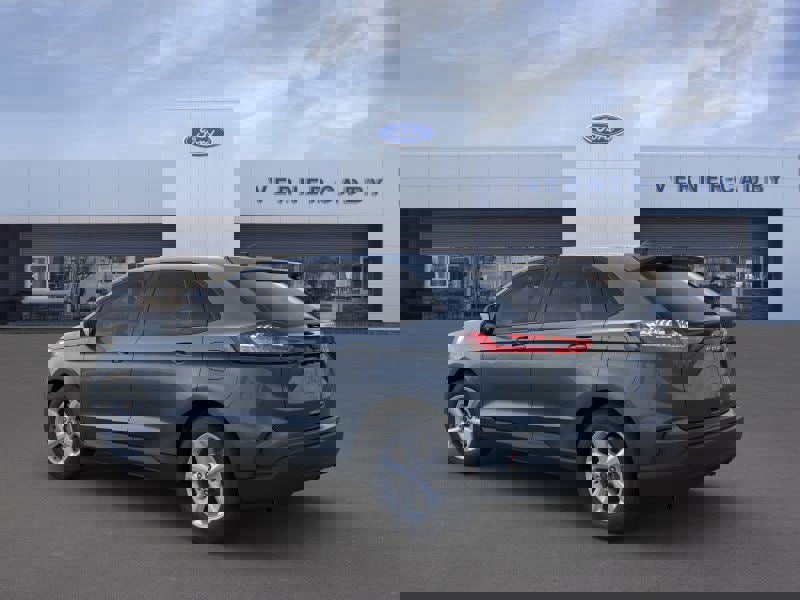 New 2024 Ford Edge SE image 4