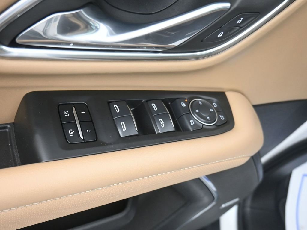 Used 2024 Chevrolet Tahoe Premier image 13