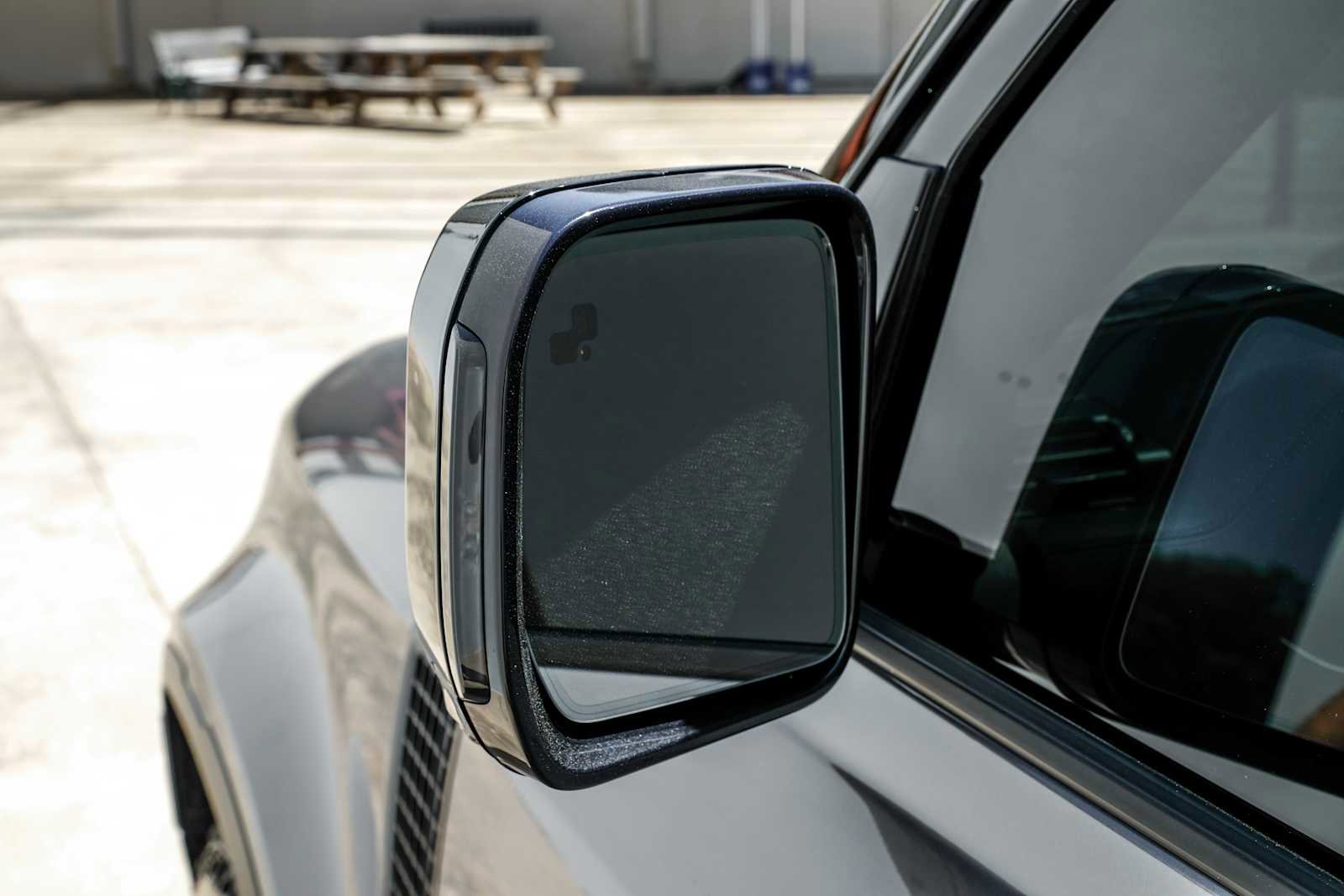 Used 2022 Land Rover Defender 90 image 37