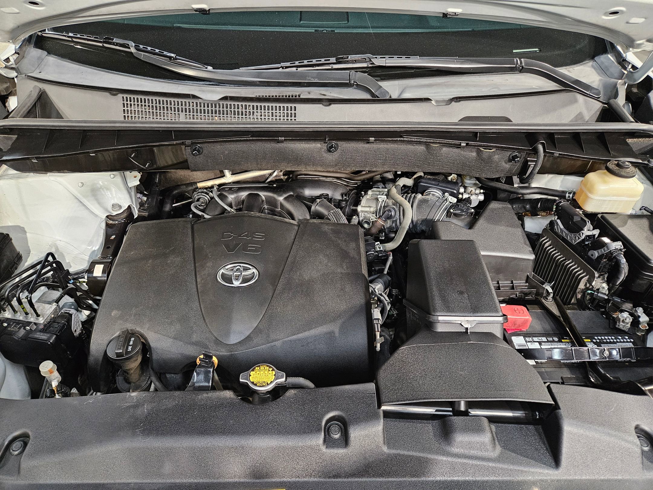 Used 2017 Toyota Highlander Limited Platinum image 19