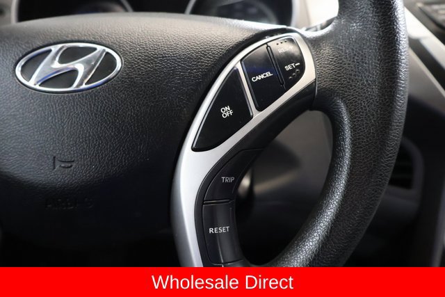 Used 2012 Hyundai Elantra GLS FWD image 16