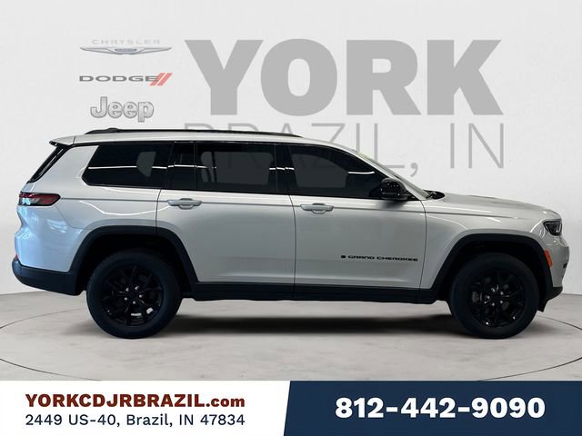 Used 2024 Jeep Grand Cherokee L Laredo AWD/4WD image 6