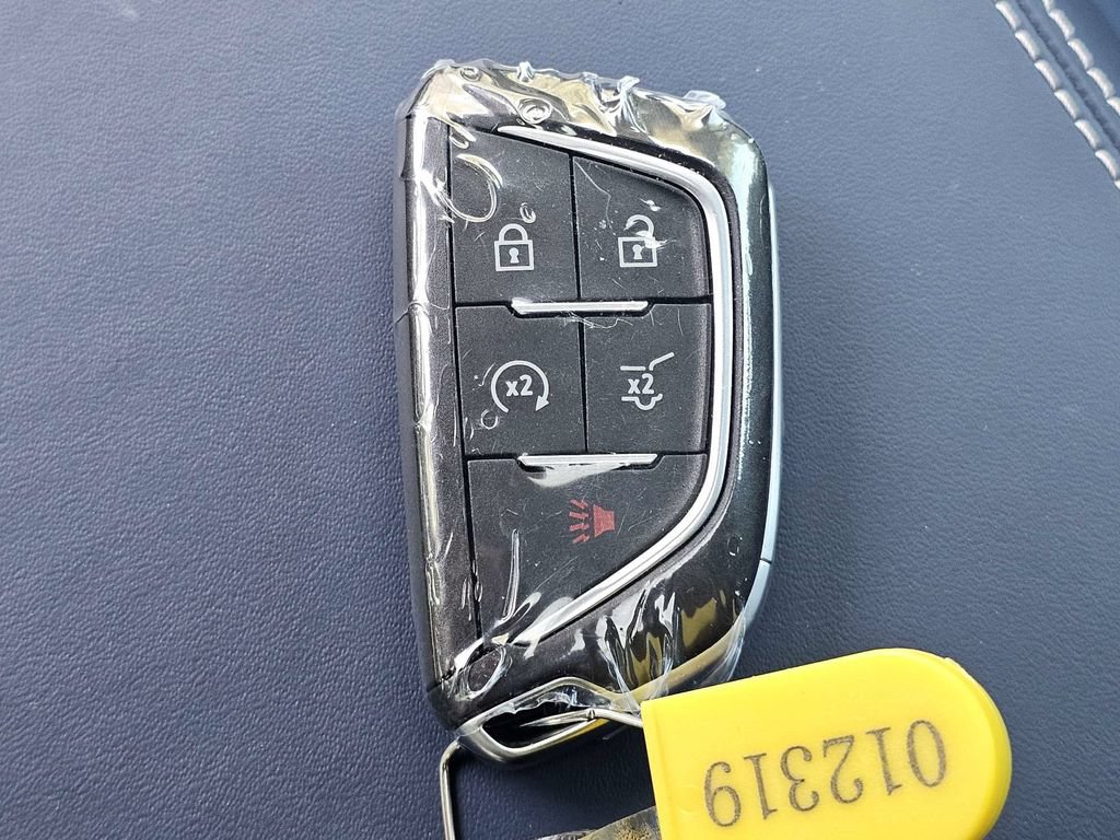 Certified 2026 Cadillac Vistiq Premium Luxury AWD/4WD image 33
