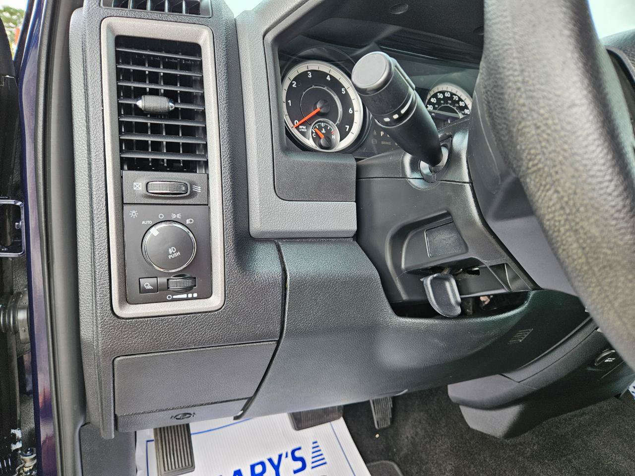 Used 2016 RAM 1500 Express AWD/4WD image 23