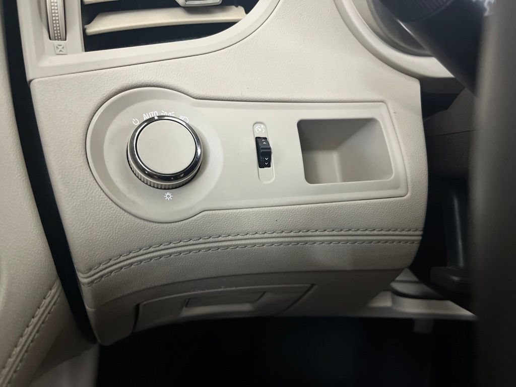 Used 2016 Buick LaCrosse Leather FWD image 58