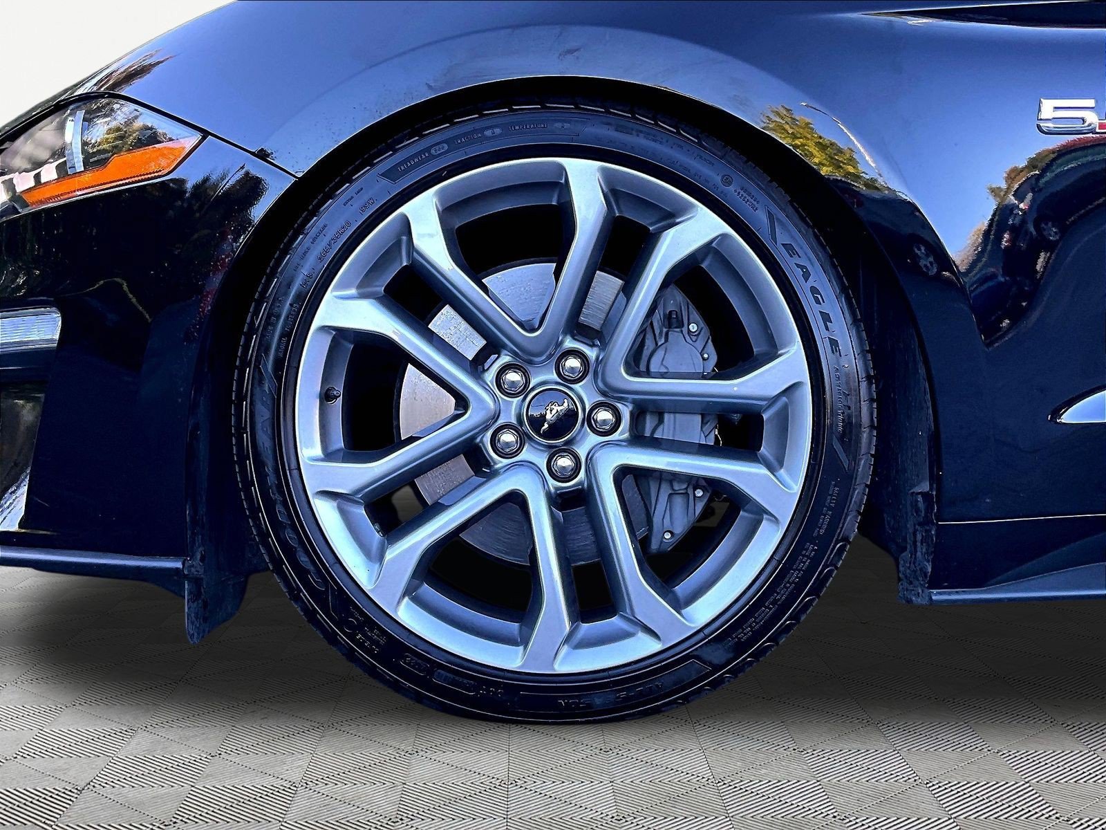 Used 2022 Ford Mustang GT Premium w/ Equipment Group 401A RWD image 32