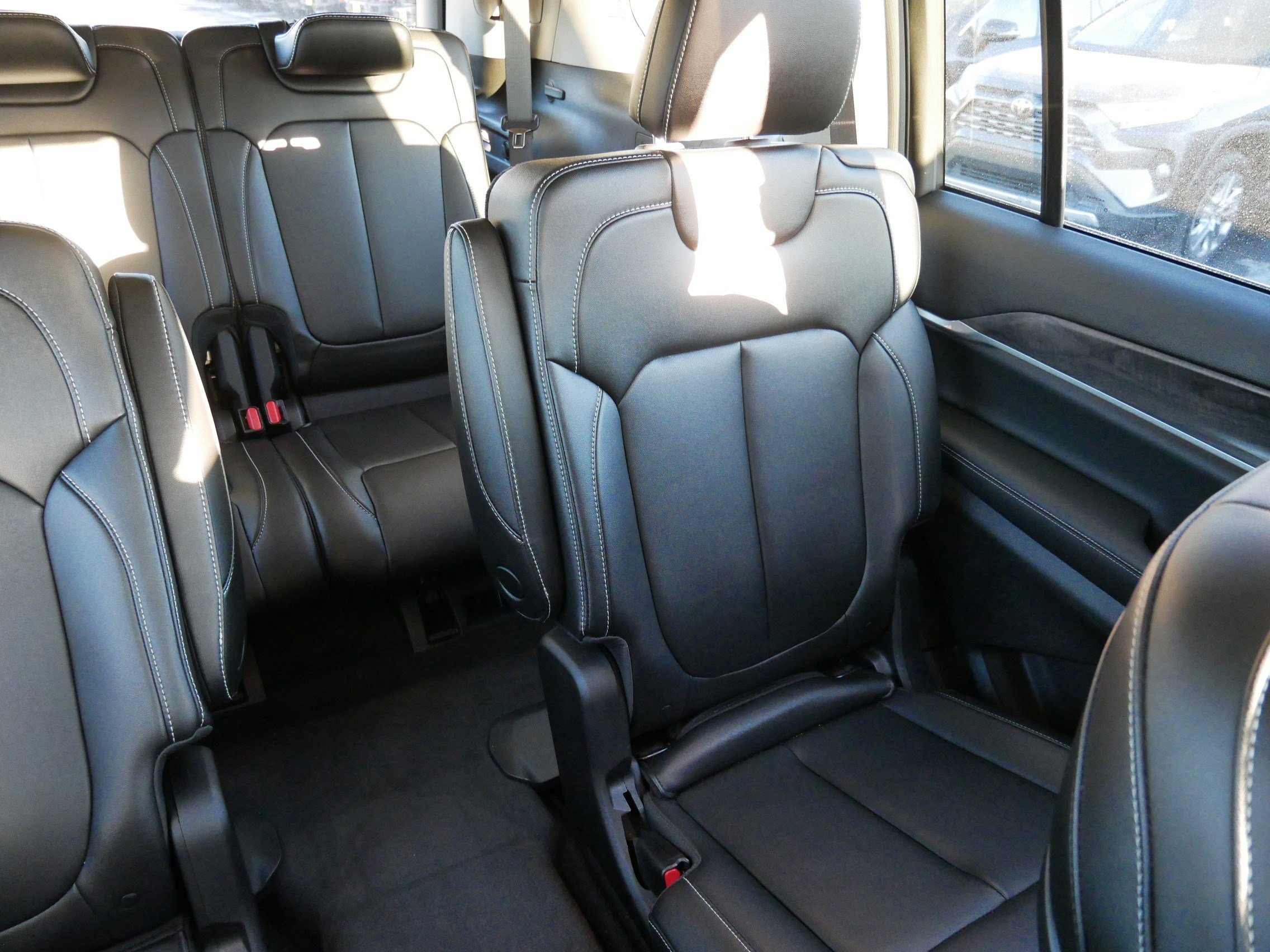 Used 2023 Jeep Grand Cherokee L Limited image 14