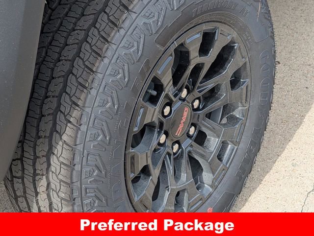 New 2026 GMC Canyon Elevation w/ Convenience Package image 11