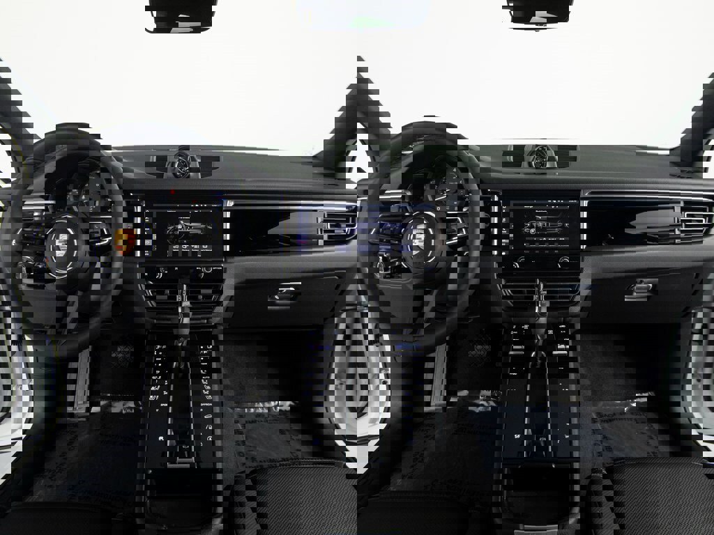 New 2026 Porsche Macan image 31