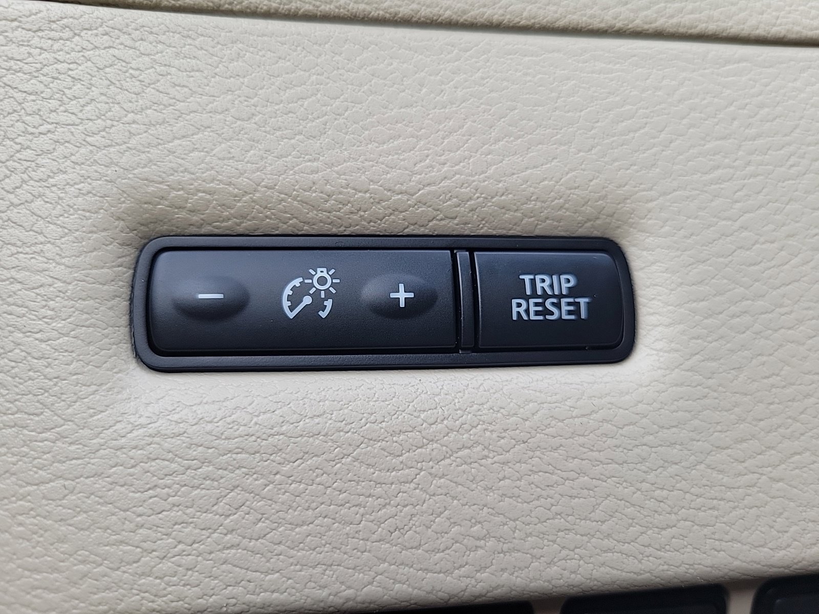 Used 2020 Nissan Murano SL w/ Cargo Package FWD image 27