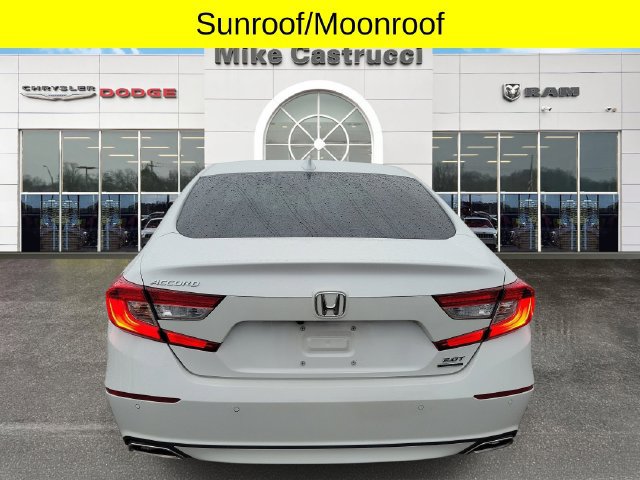 Used 2020 Honda Accord Touring image 6