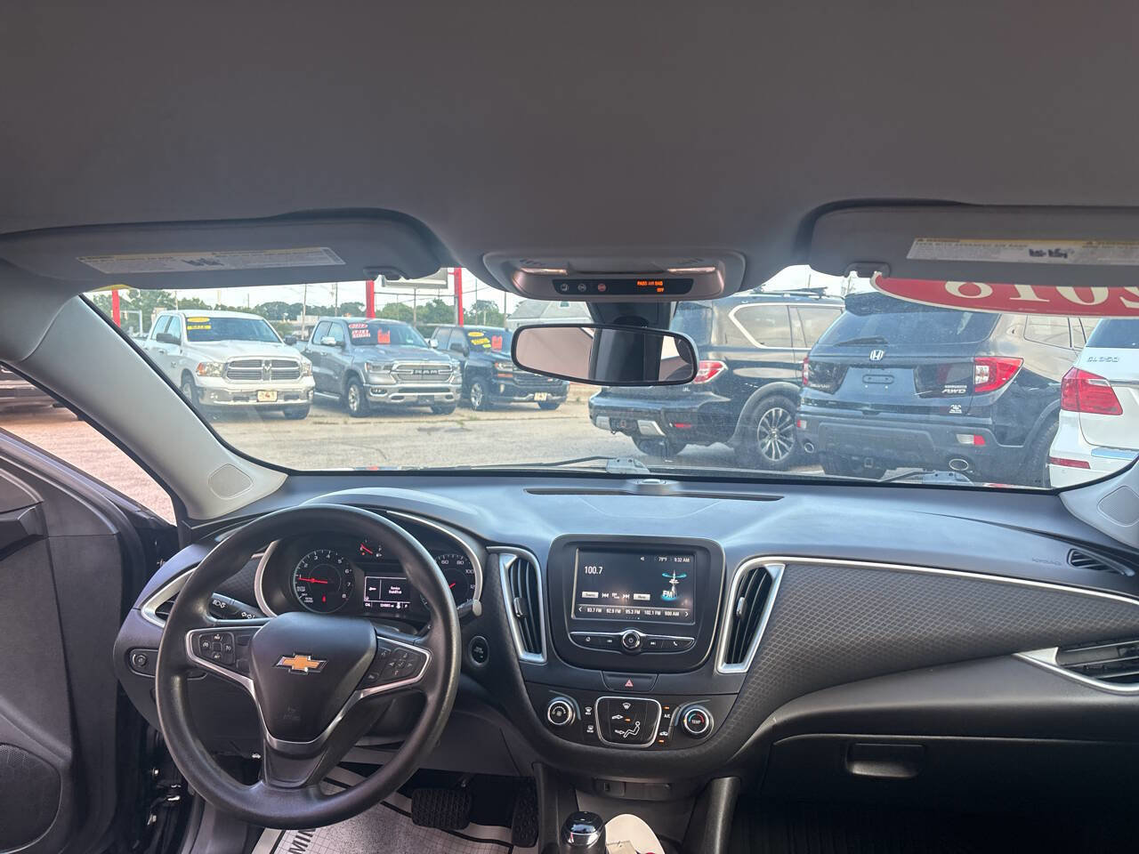 Used 2018 Chevrolet Malibu LS image 22
