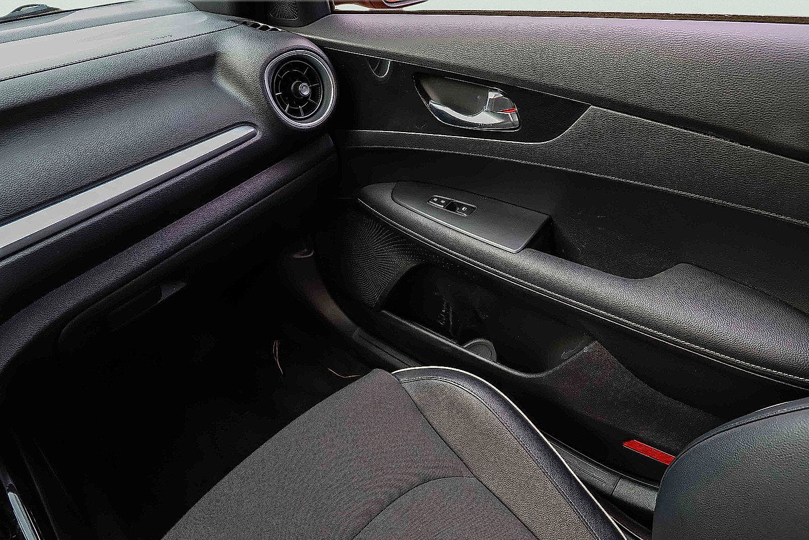 Certified 2023 Kia Forte GT-Line w/ GT-Line Premium Package image 19