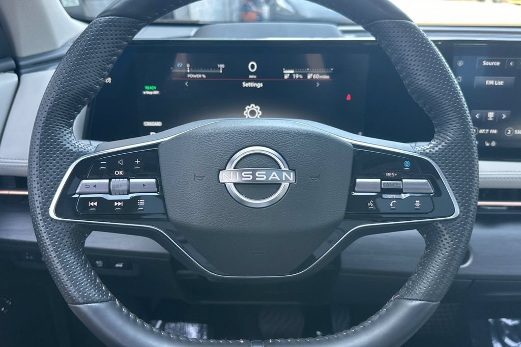 Used 2024 Nissan Ariya FWD image 23