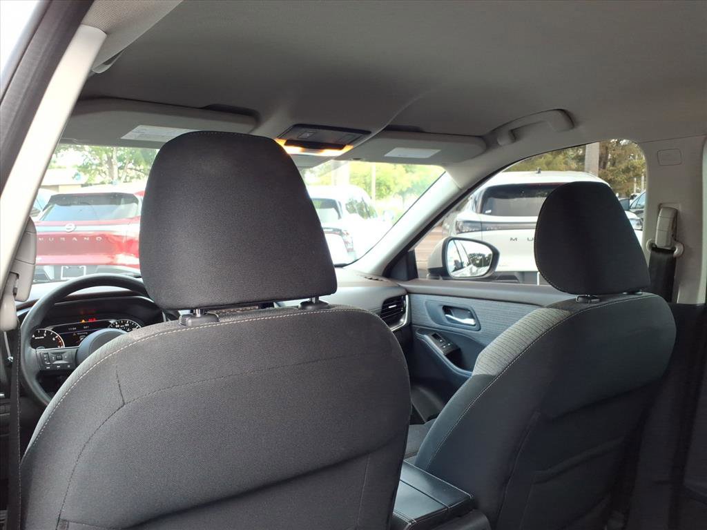 Certified 2021 Nissan Rogue SV image 19