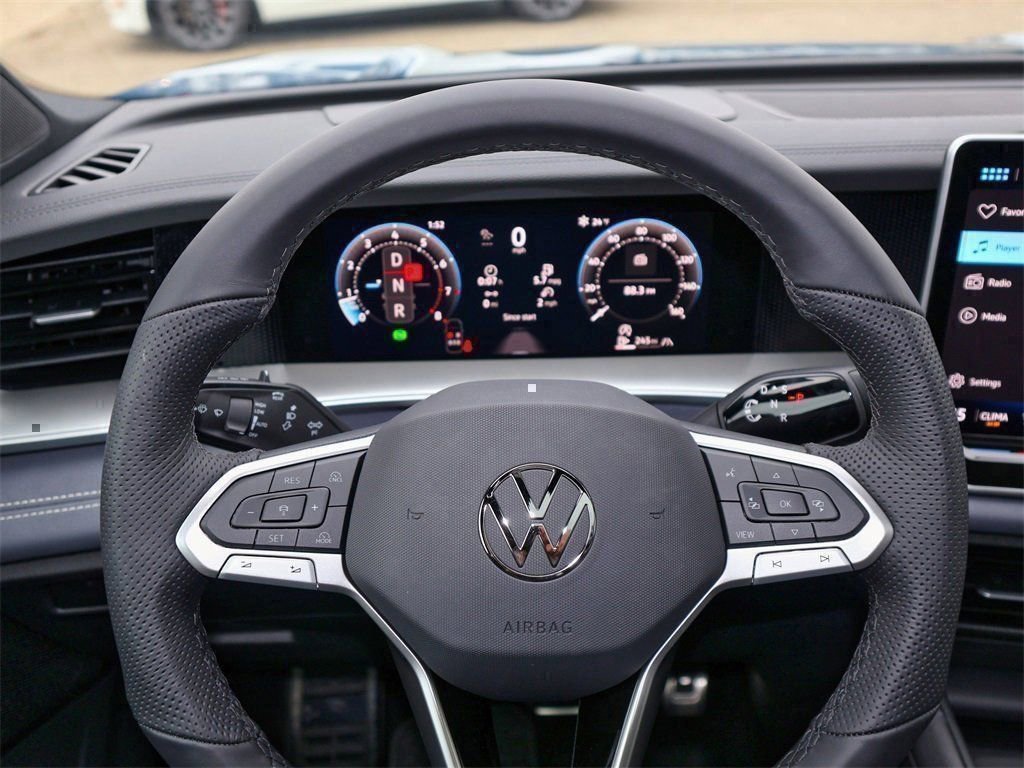 New 2026 Volkswagen Tiguan SE R-Line AWD/4WD image 21