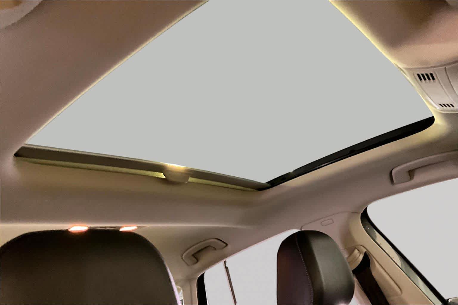 Used 2019 Volkswagen Jetta SE FWD image 14