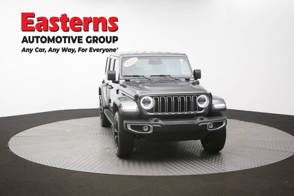 Used 2025 Jeep Wrangler Unlimited Sahara AWD/4WD image 47