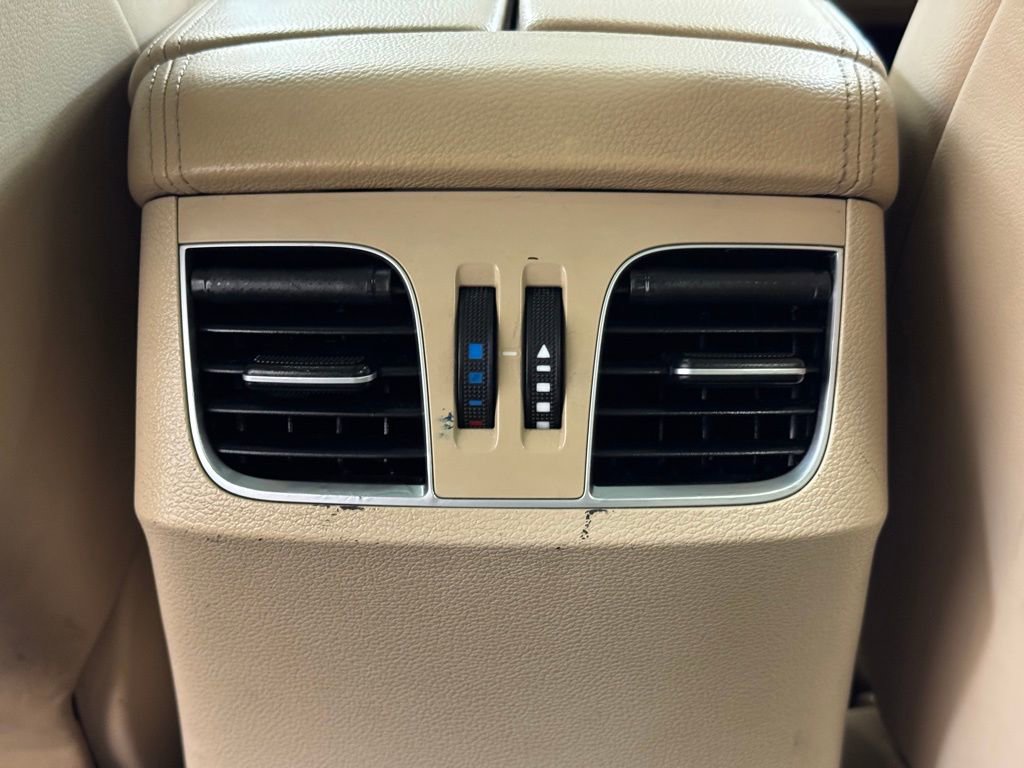 Used 2015 Hyundai Genesis 3.8 w/ Option Group 02 image 18