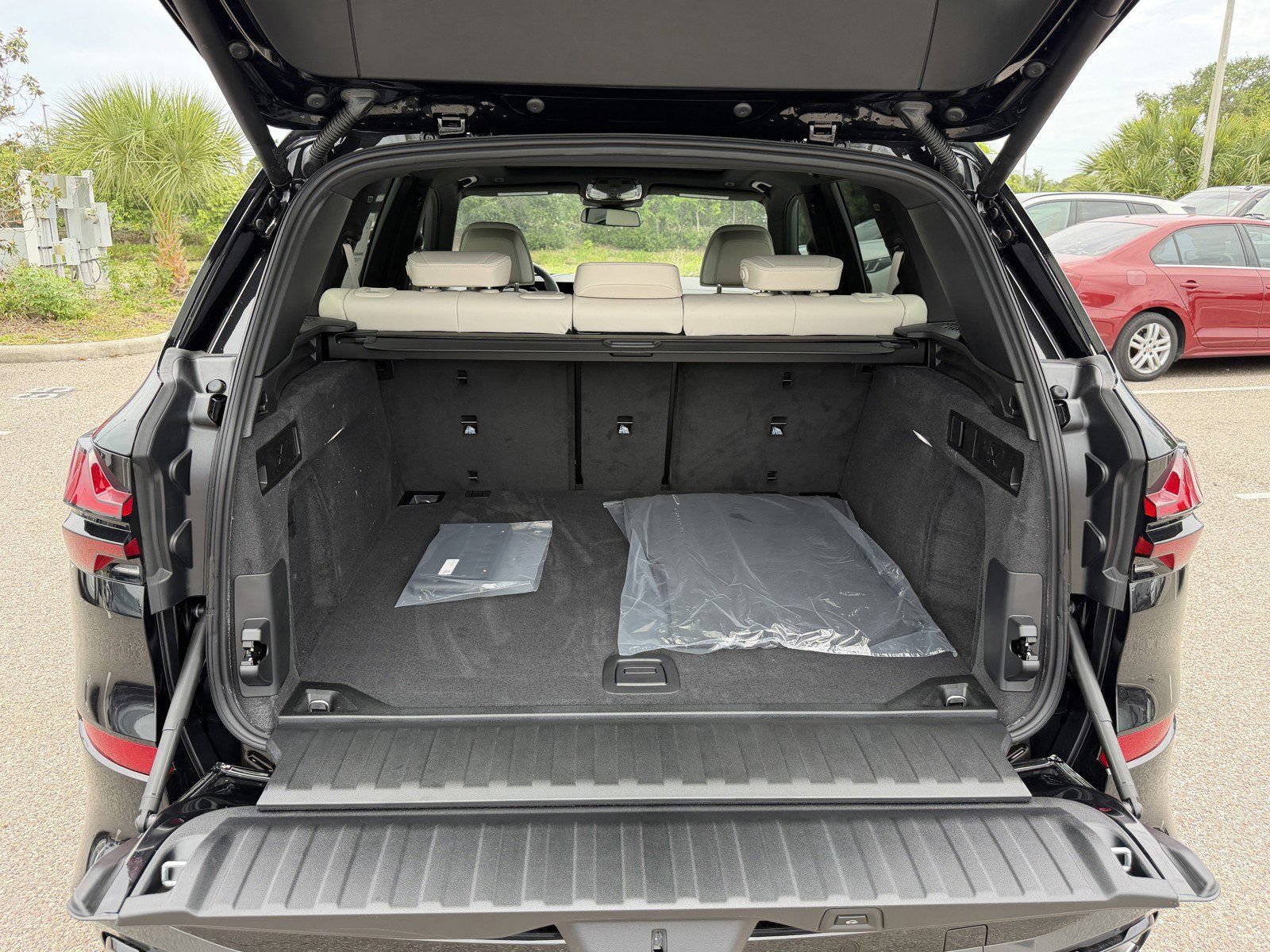 New 2026 BMW X5 sDrive40i w/ M Sport Package RWD image 12