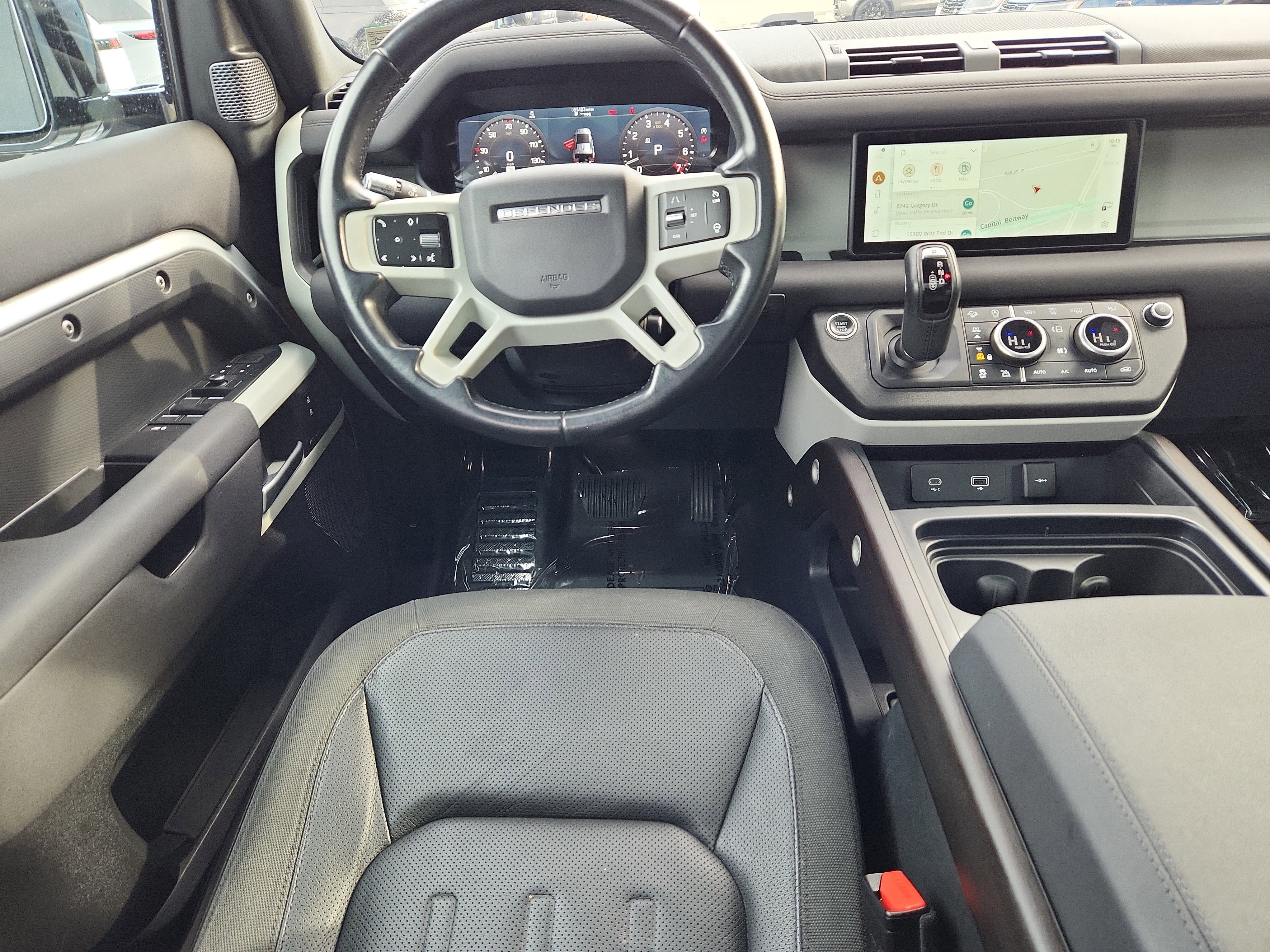 Used 2021 Land Rover Defender 110 SE image 4