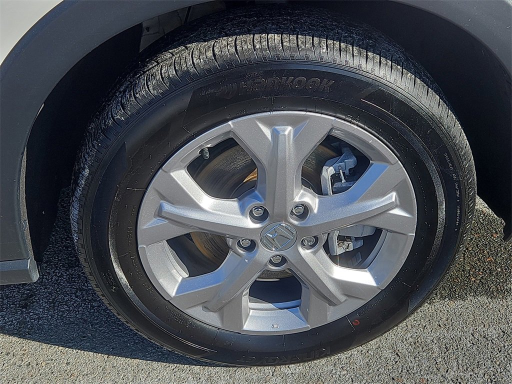 Certified 2025 Honda HR-V LX image 9