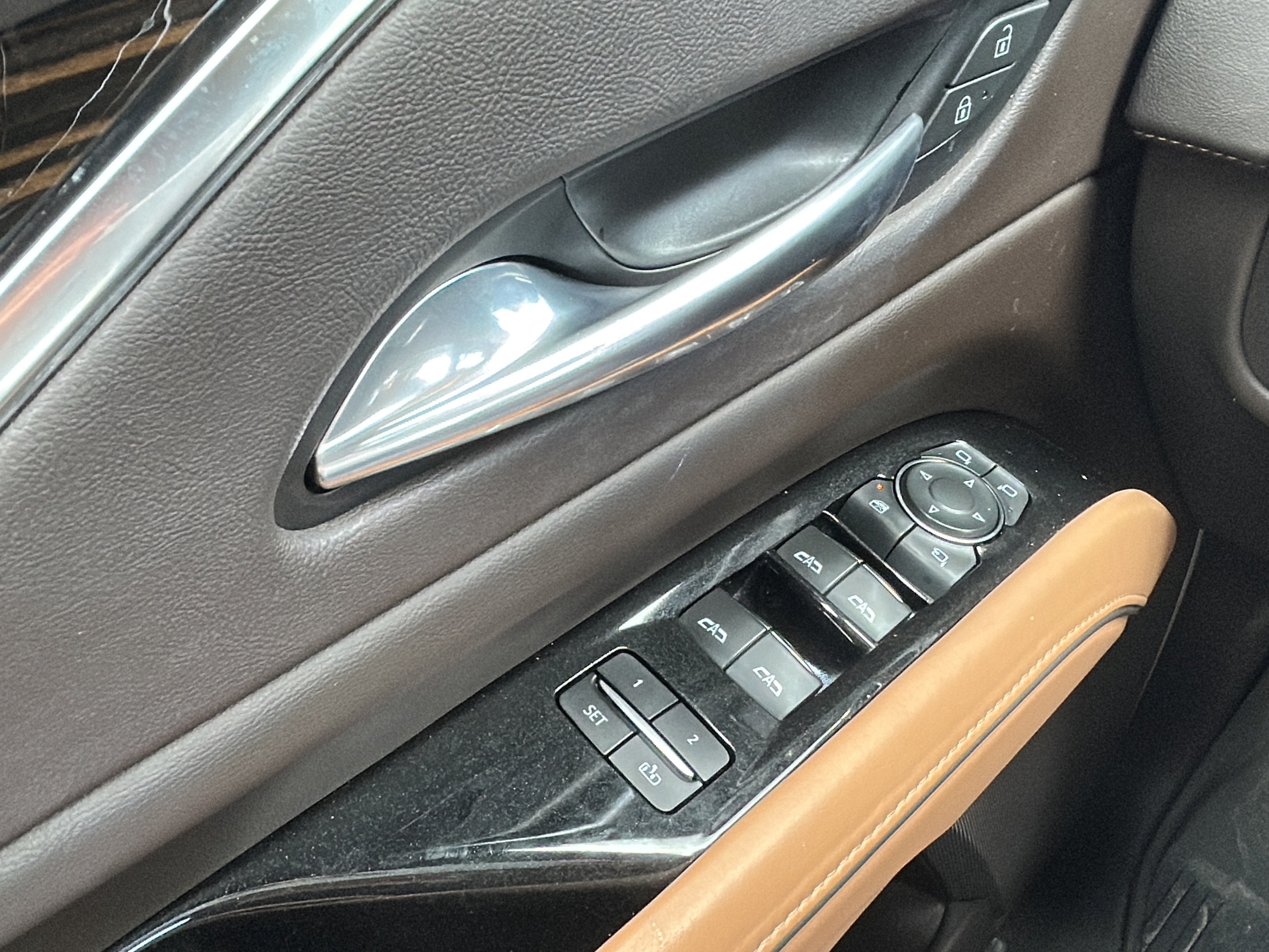 Used 2022 Cadillac Escalade ESV Premium Luxury RWD image 24