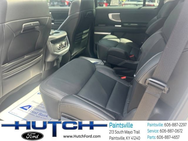 Used 2025 Ford Expedition Platinum AWD/4WD image 47