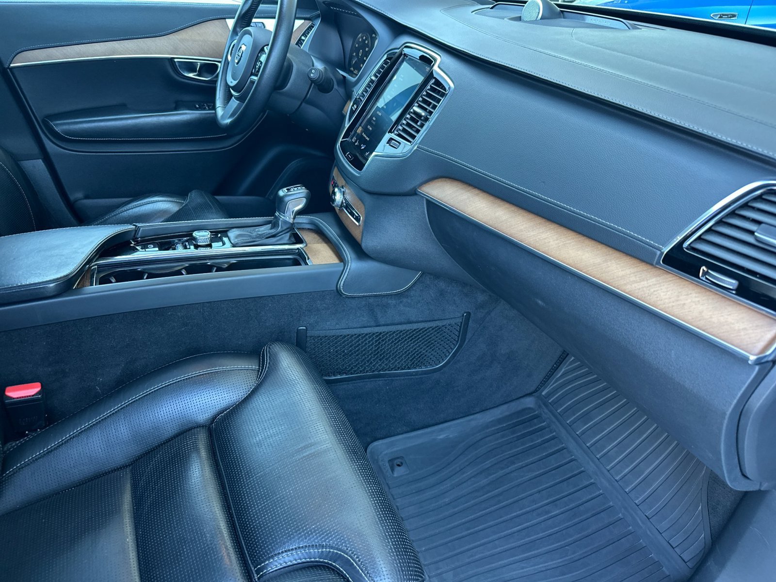 Used 2019 Volvo XC90 T6 Inscription w/ Advanced Package AWD/4WD image 17