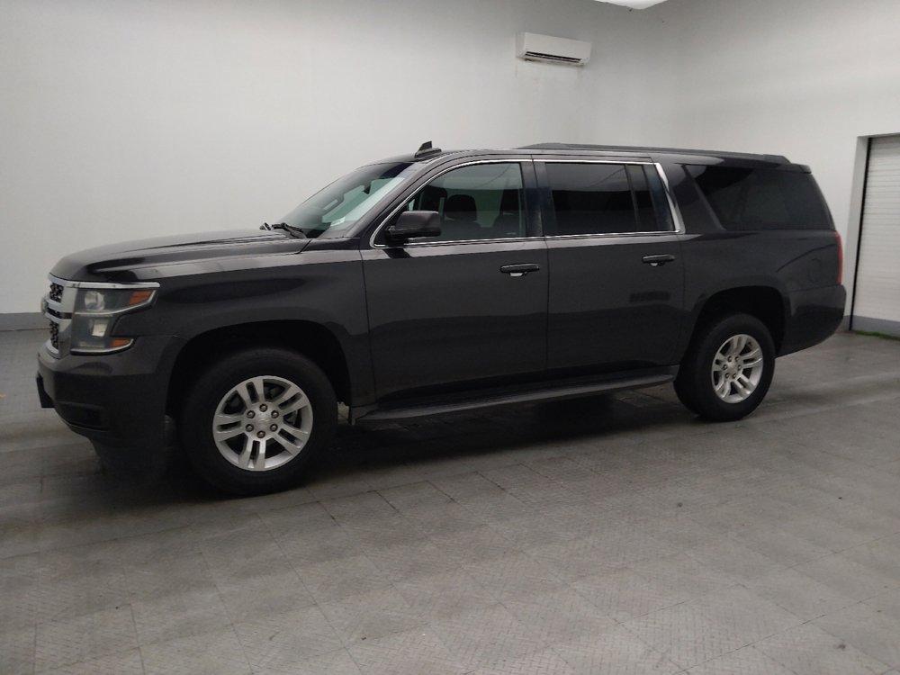 Used 2016 Chevrolet Suburban LS RWD image 2